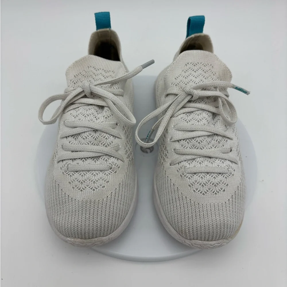 NATIVE Kids White Sneaker Shoe Mercury‎ LiteKnit Lace Up Stretch Girl Boy J1.5
